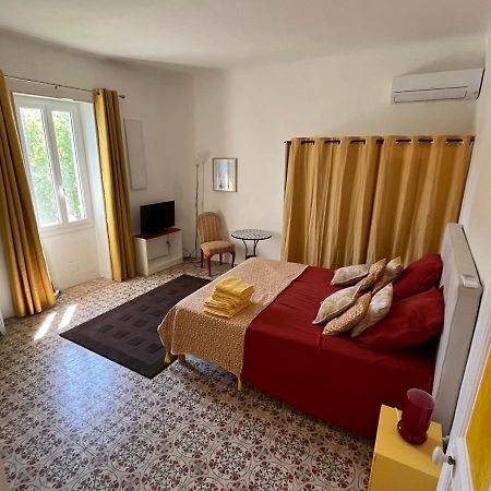 הוילה Saint-Rémy-de-Provence La Maison Mortisson מראה חיצוני תמונה